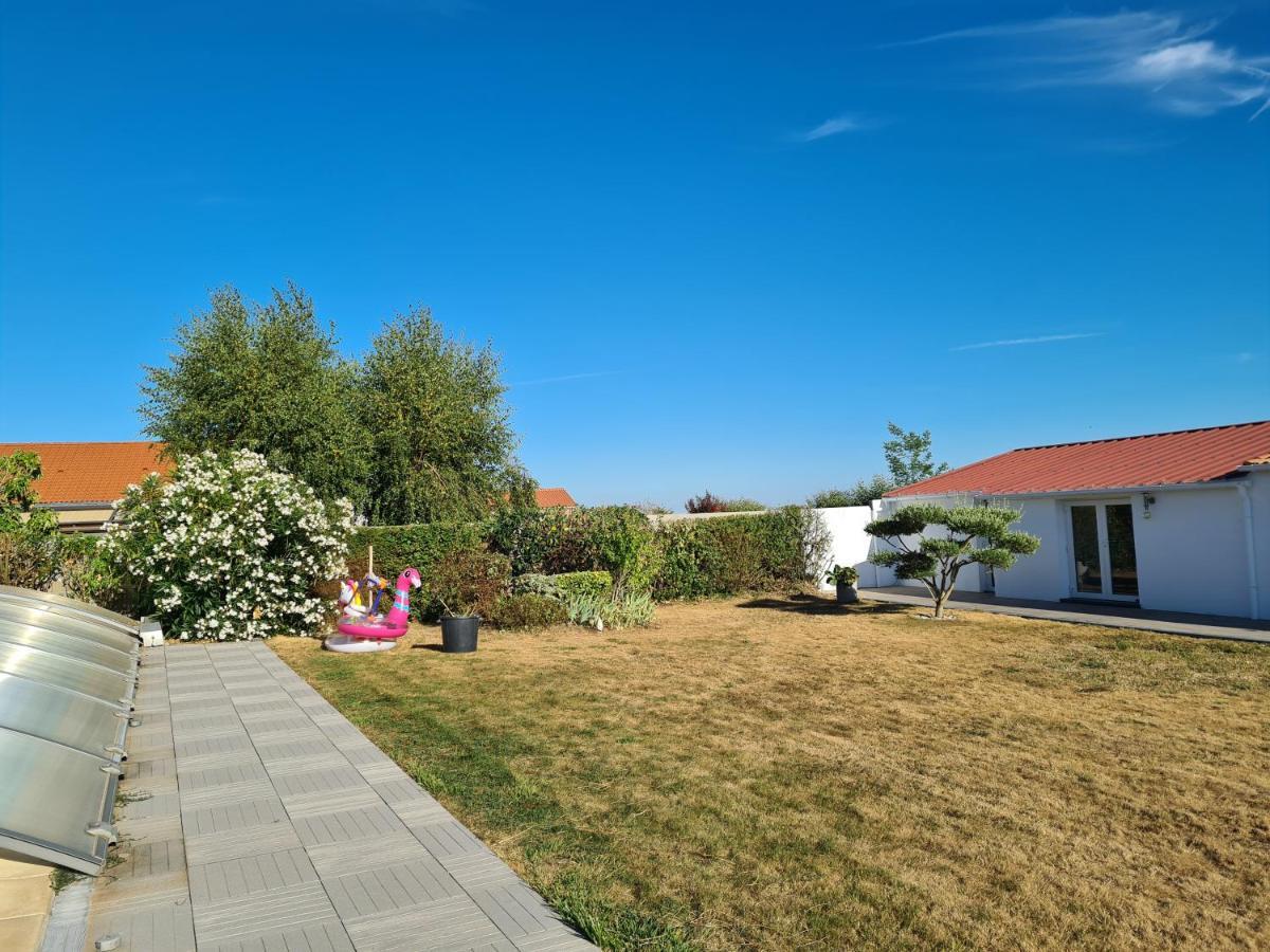 Ty Grain De Sel : Logement Privatif Avec Piscine, Jardin Et Patio Chauvé Exterior foto