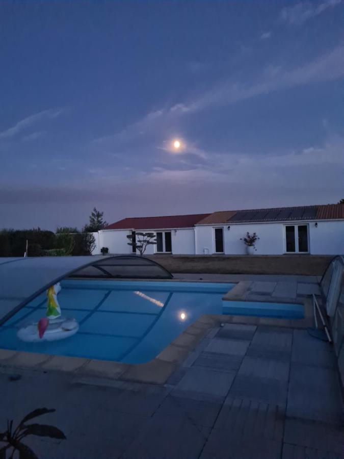 Ty Grain De Sel : Logement Privatif Avec Piscine, Jardin Et Patio Chauvé Exterior foto