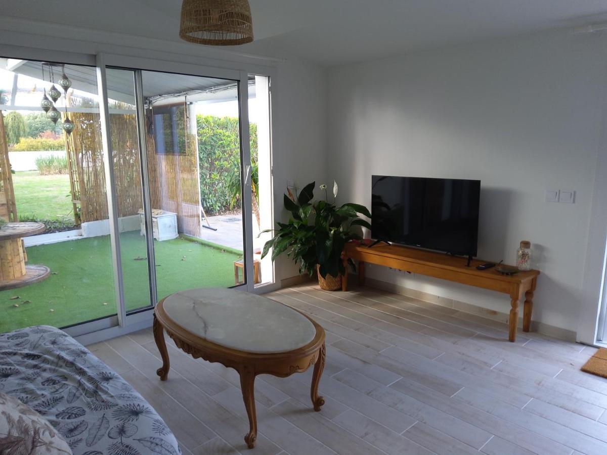 Ty Grain De Sel : Logement Privatif Avec Piscine, Jardin Et Patio Chauvé Exterior foto